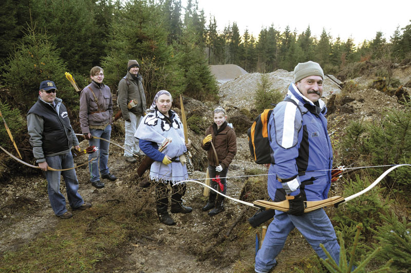 Gruppenbild mit Dame